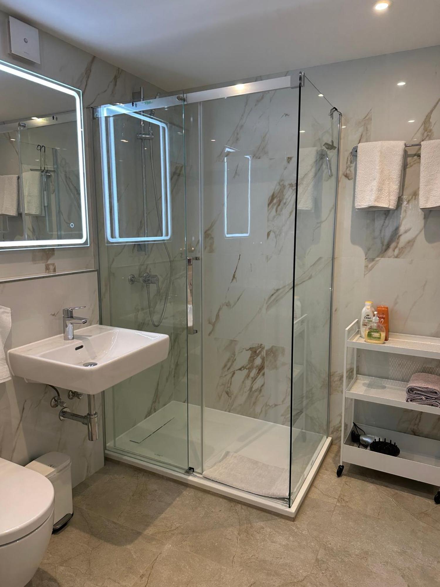 Studio In Stadtnaehe Zuerich Mit Guter Verkehrsanbindung Adliswil Екстериор снимка